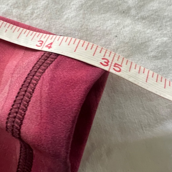 Lululemon Wunder Under Leggings - Picture 4 of 10